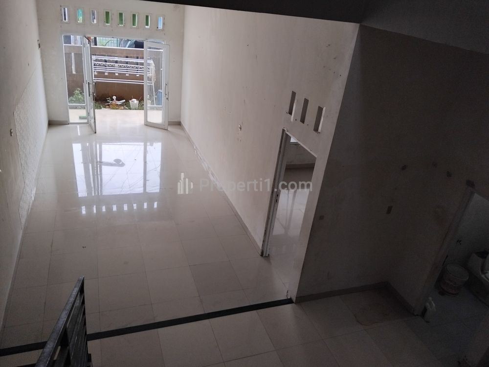 Rumah Disewakan di Perumnas Suradita Cisauk Tangerang - Bisa untuk Keluarga Besar