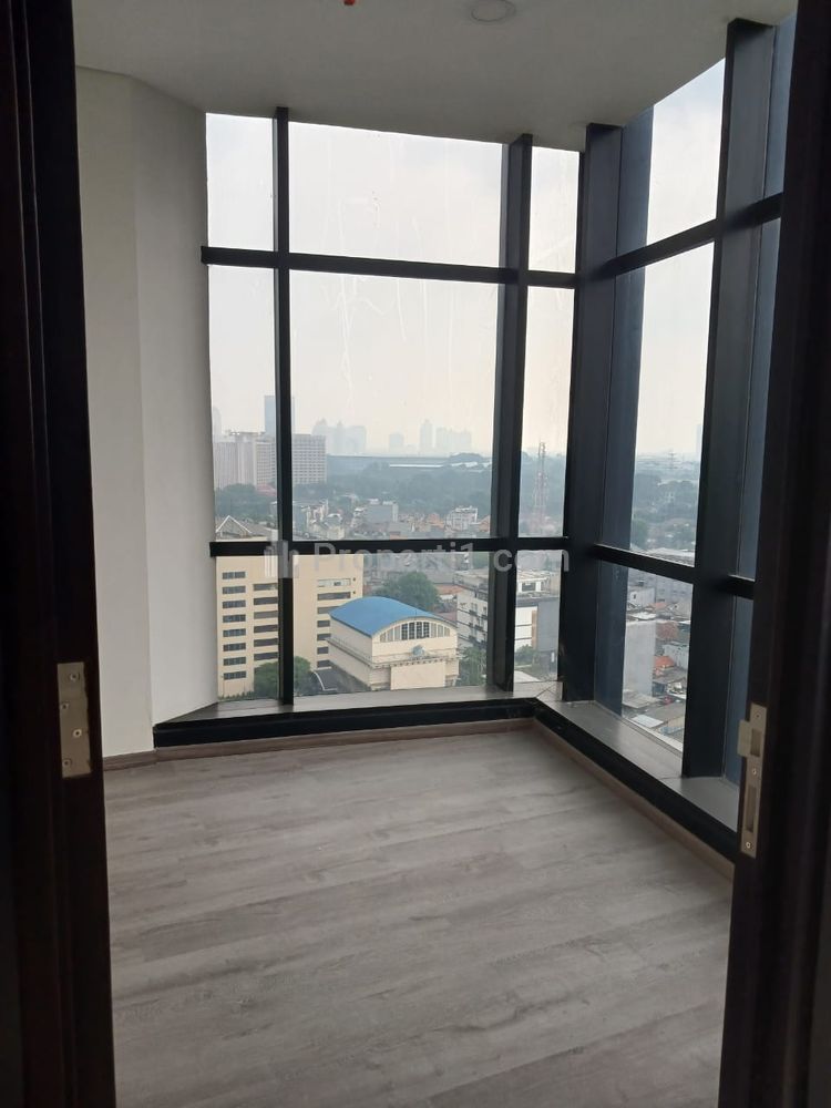 Jual CEPAT Apartemen Sudirman Suites Type 2 BR Unfurnished View City