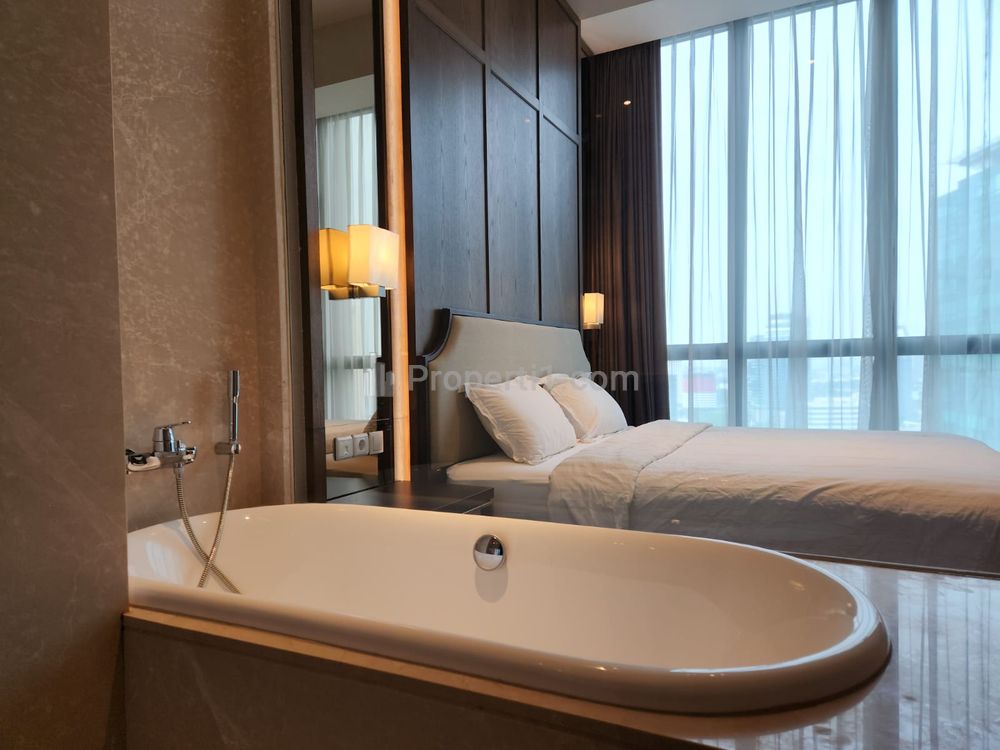 Disewakan Luxurious Apartment at La Vie All Suites – 3 BR Full Modern Furnished – Strategic Location in South Jakarta