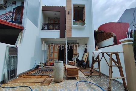 Dijual Rumah Baru Minimalis dalam Komplek di Pondok Bambu Duren Sawit Jakarta Timur