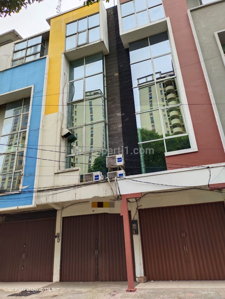 Sewa Ruko 4,5 Lantai di Kebayoran Lama Jakarta Selatan