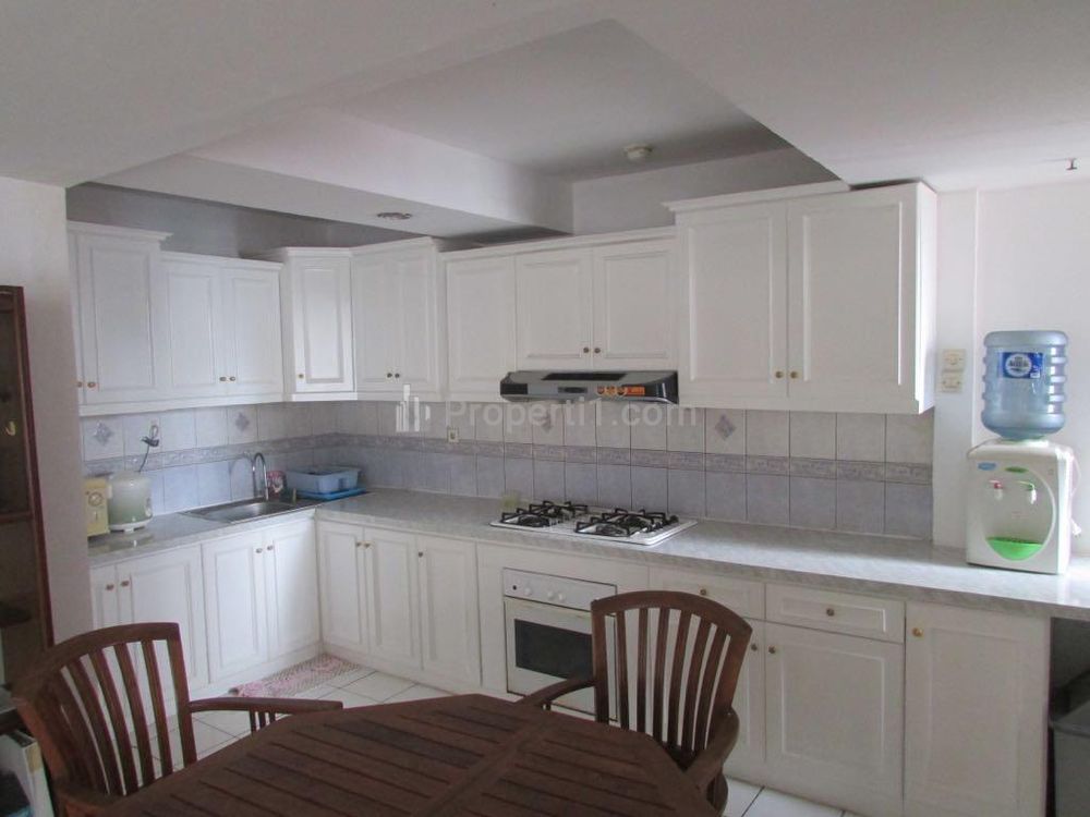Sewa Apartemen Taman Rasuna Kuningan - 2 BR Furnished City View
