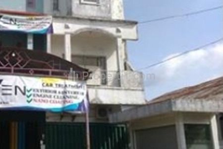 Jual Ruko 3 Lantai Strategis di Loktabat Utara Kota Banjarbaru, Kalimantan Selatan