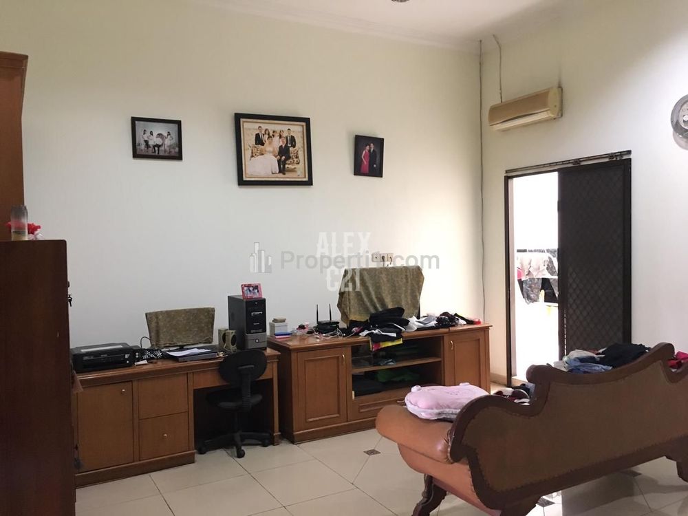 Dijual Rumah Full Furnished di Taman Palem Lestari, Cengkareng Barat, Cengkareng, Jakarta Barat