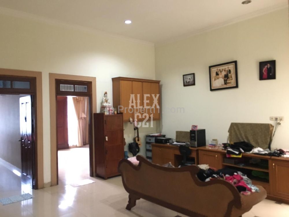 Dijual Rumah Full Furnished di Taman Palem Lestari, Cengkareng Barat, Cengkareng, Jakarta Barat