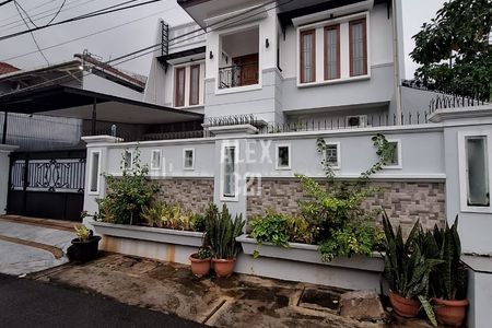 Rumah Dijual di Perumahan Bulak Duren Sawit dekat Ciplaz Mall, Klender, Duren Sawit, Jakarta Timur