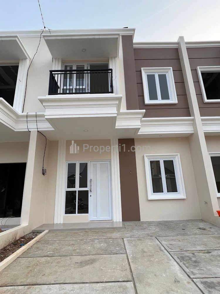 Jual Rumah Baru 2 Lantai Lokasi Strategis Pinggir Jalan Cilodong Depok