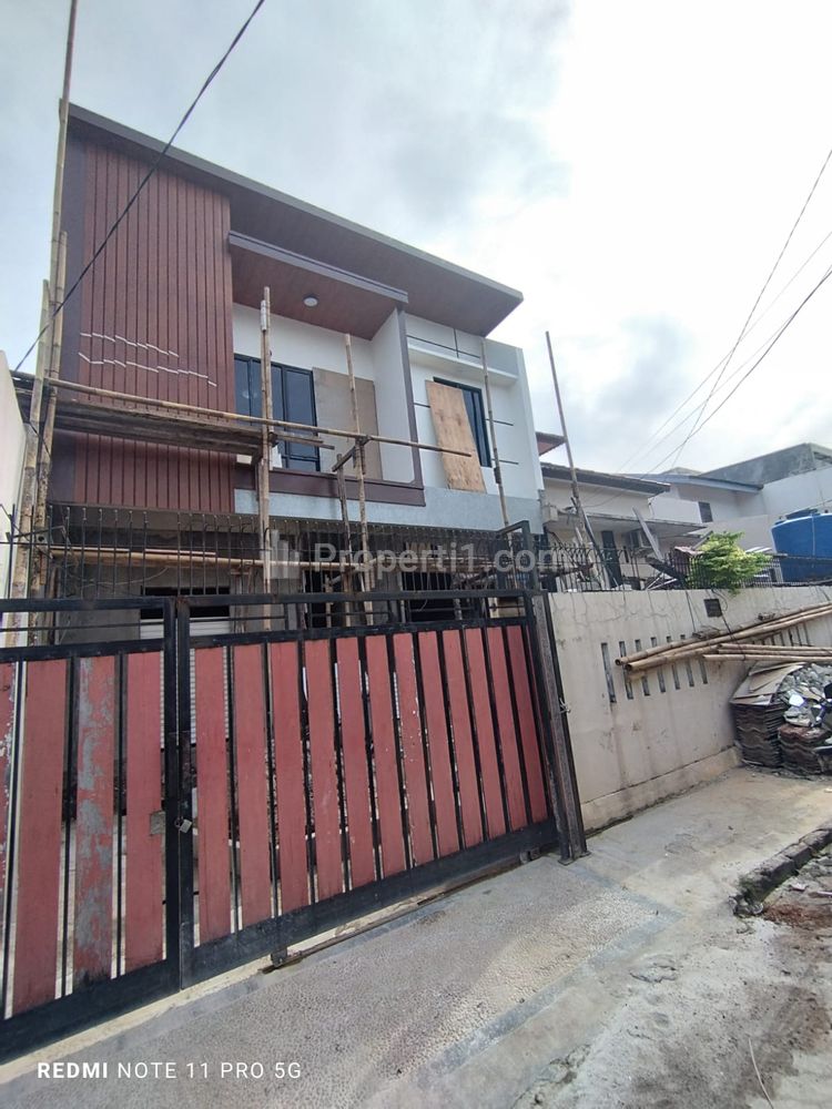 S674 Dijual Rumah Baru 2 Lantai Modern Minimalis Progress di Bukit Nusa Indah Ciputat Tangsel