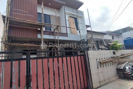 S674 Dijual Rumah Baru 2 Lantai Modern Minimalis Progress di Bukit Nusa Indah Ciputat Tangsel