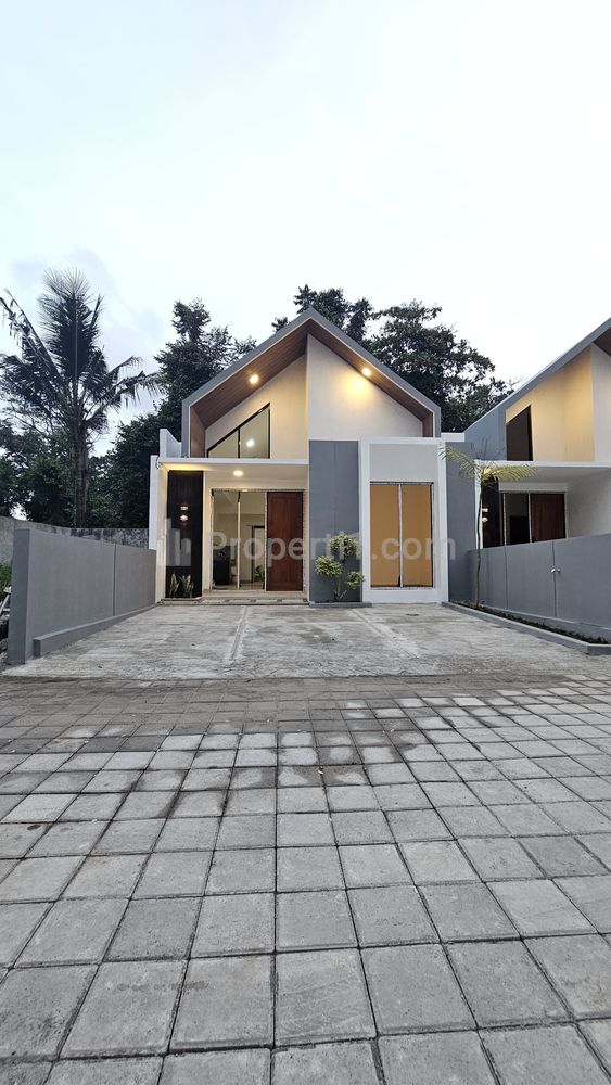 Jual Rumah Baru Minimalis di Timur Pasar Gentan Jalan Kaliurang Km 10 Sleman Yogyakarta