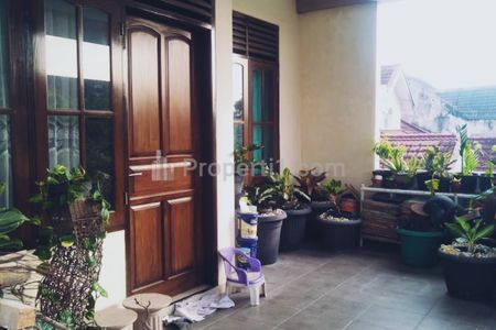 Jual Rumah Bonus Swalayan Aktif Poros Jalan di Perumahan Sawojajar Malang