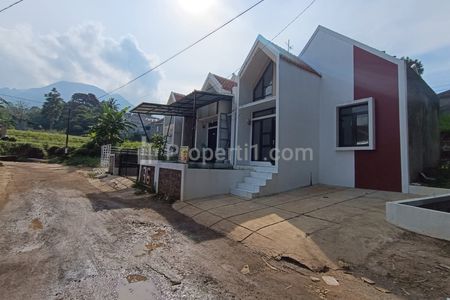 Dijual Rumah Modern Bebas Banjir di Pinggiran Kota Bandung