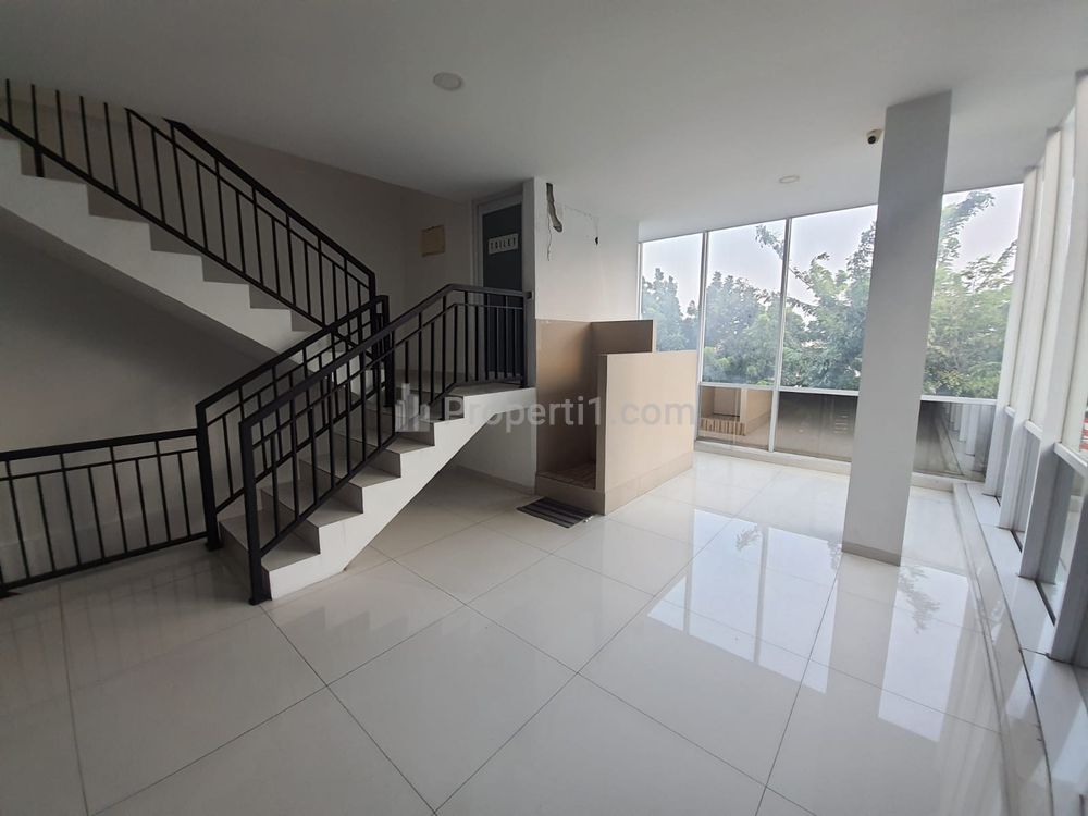 Dijual Mini Building Semi Furnished di Duren Tiga Pancoran Jakarta Selatan