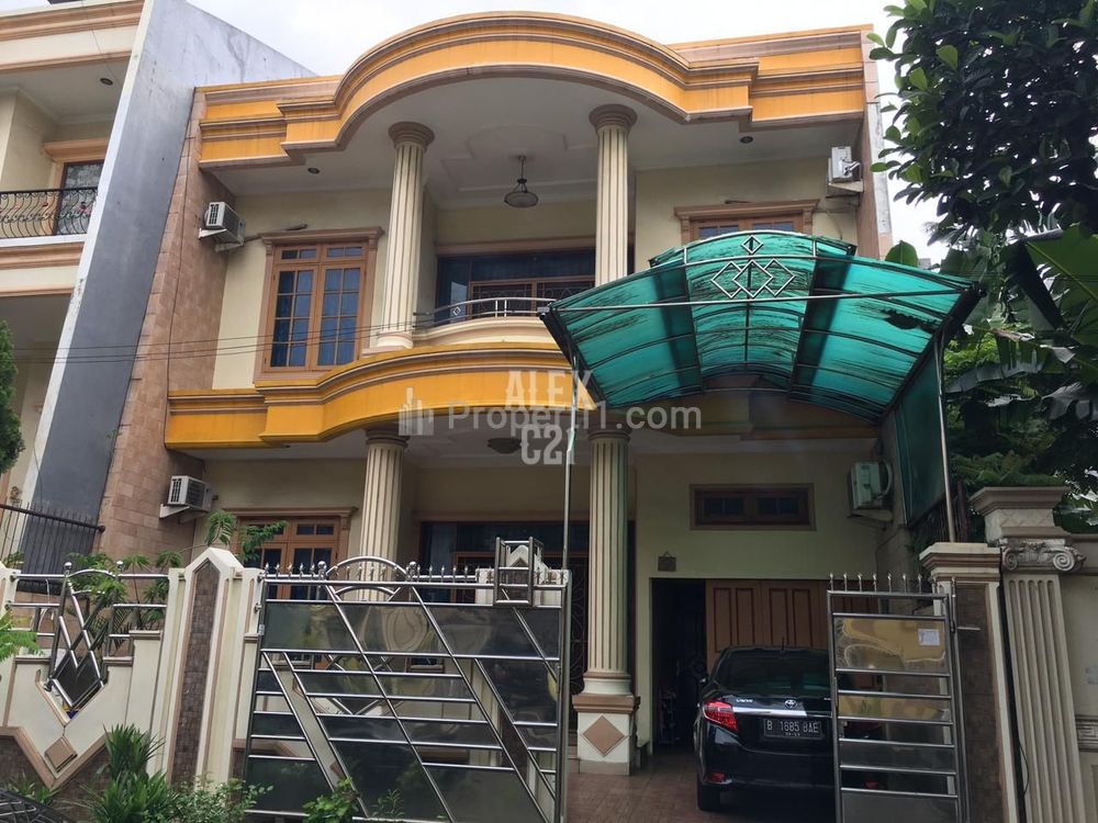 Dijual rumah di taman Palem Lestari Cengkareng Jakarta Barat
