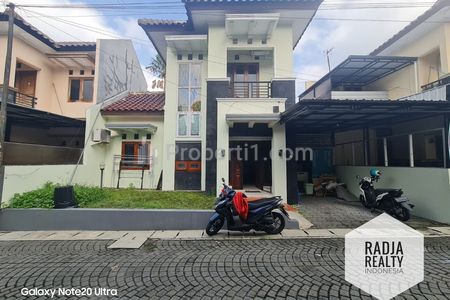 Disewakan Rumah Minimalis 2 Lantai Furnish di Perum Condongcatur, Depok, Yogyakarta