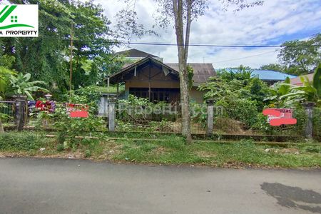Dijual Tanah Bonus Rumah Lama di Jalan Timor Pontianak Selatan, Kota Pontianak, Lokasi Rumah Mewah, Akses Strategis, Lingkungan Aman, Bebas Banjir