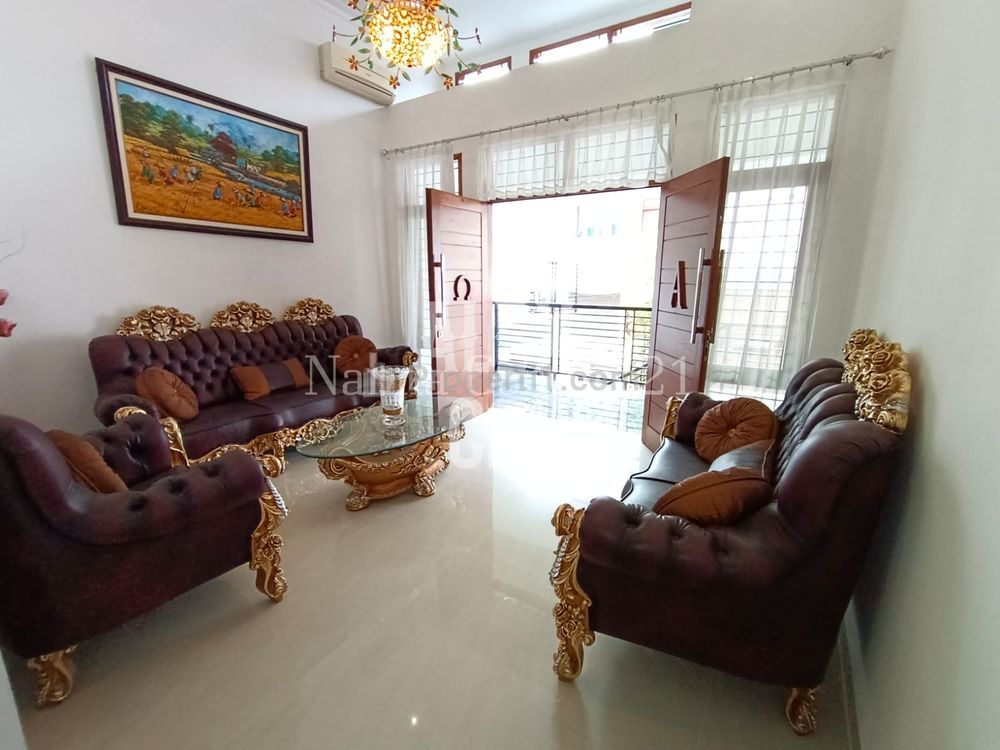 Dijual Rumah Mewah di Pal Merah Jakarta Barat