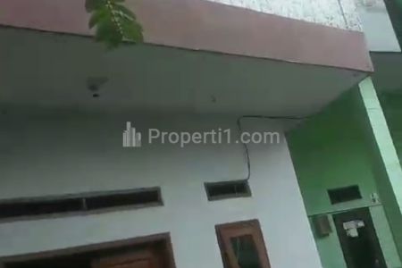 Jual Murah Rumah Second 2 Lantai Layak Huni di Kampung Lio Depok Baru