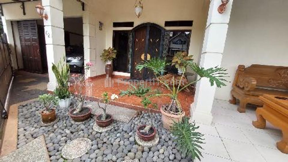 Dijual Rumah Asri Bersih Hook Puri Permata Antapani Bandung