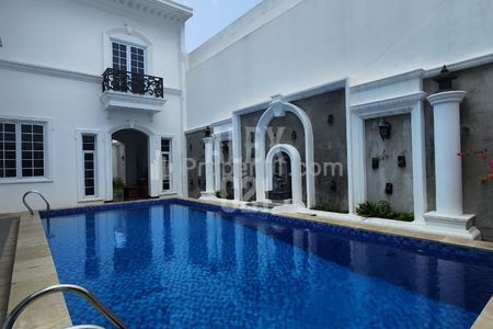Dijual Rumah Baru American Classic House Style di Cilandak, Jakarta Selatan