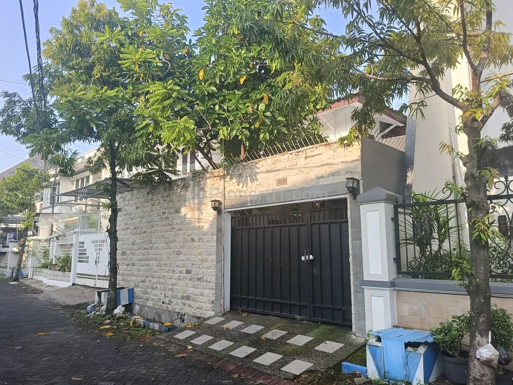 Sewa Cepat Rumah di Simpang Darmo Permai Selatan Surabaya Barat Siap Huni Strategis