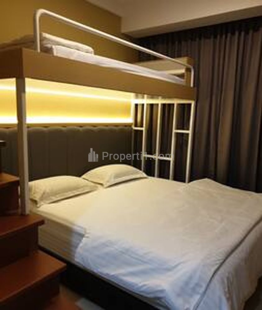 1 King size + 1 single bed