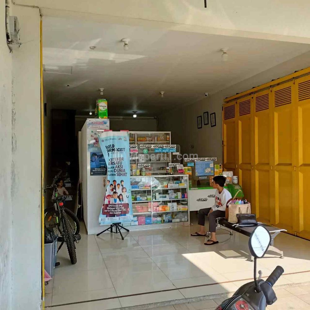 Dijual Ruko Plus Usaha Apotek yang Sudah Berjalan di Cisaranten Kulon, Arcamanik, Bandung