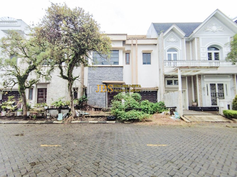 Jual Rumah 2.5 Tingkat di Komplek Riverview Polonia Medan