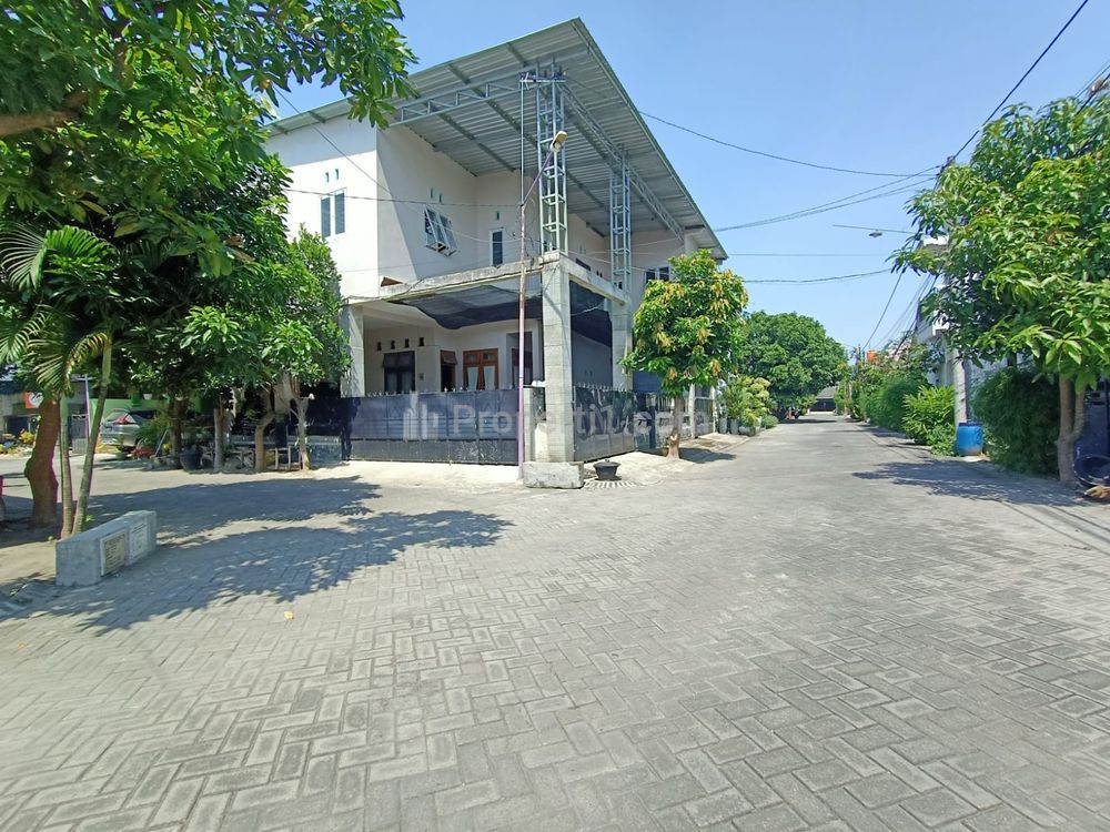 Dijual Rumah 3 Lantai Hook Rejomulyo Kediri