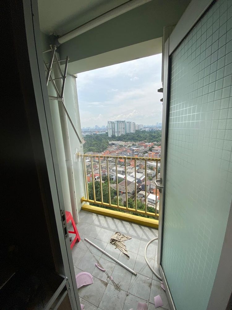 Dijual Unit Studio Semi Furnished di Pancoran Riverside