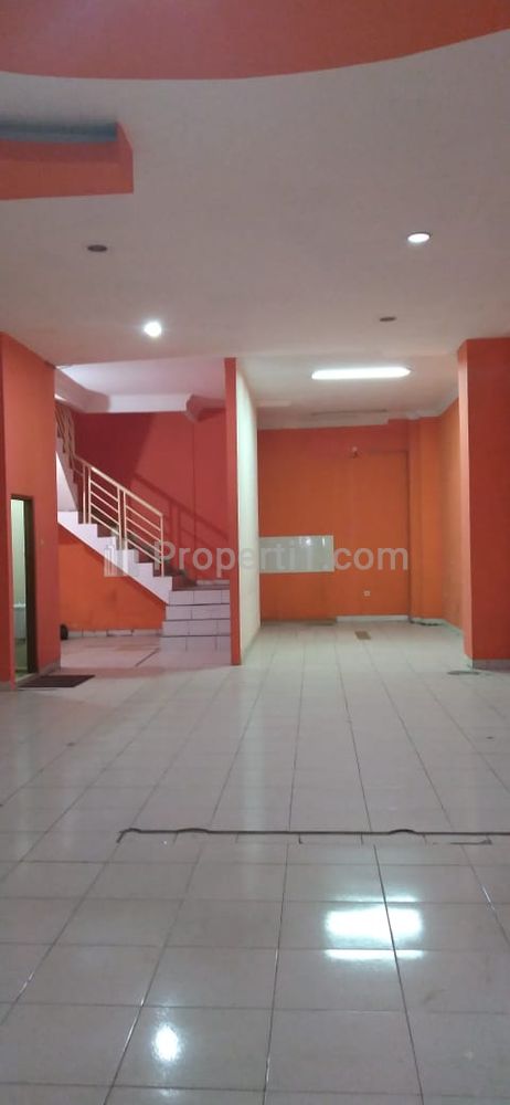 Disewakan Ruko 3.5 Lantai Lokasi Strategis dekat MRT Cipete Raya Jakarta Selatan