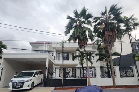 Dijual Rumah Mewah Baru Siap Huni Komplek Billymoon Pondok Kelapa Duren Sawit Jakarta Timur