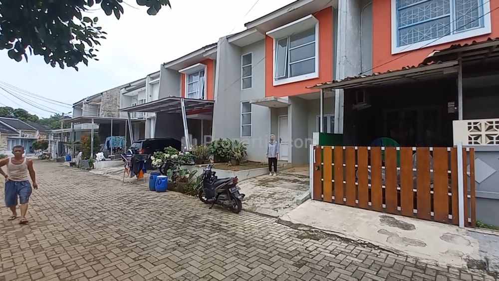 Dijual Rumah 2 Lantai di Bawah 1 M di Citeureup, Bogor, Jawa Barat