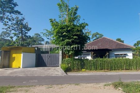 Jual Rumah Siap Huni Dekat Fasilitas Umum di Karangpandan, Karanganyar, Jawa Tengah