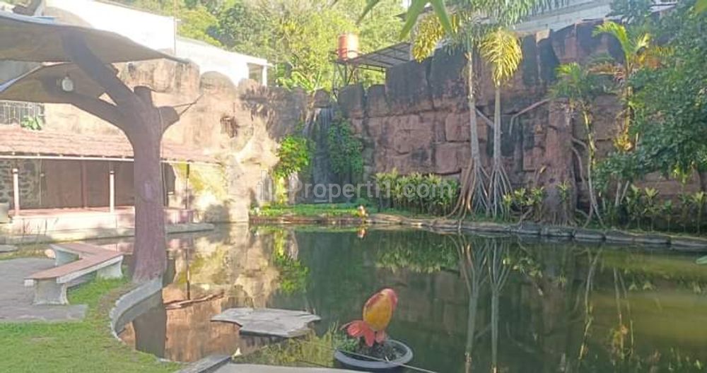 Jual Villa Modern dengan View yang Sangat Bagus di Puncak Bogor