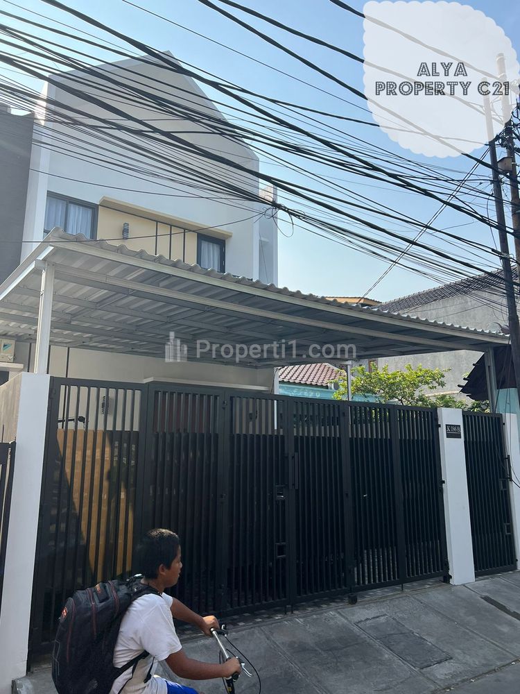 Dijual Rumah di Utan Kayu, Matraman, Jakarta Timur