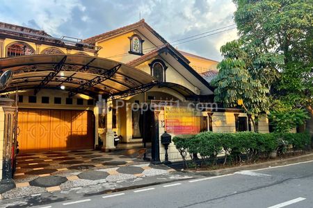 Dijual Rumah Kokoh Private Pool di Duren Sawit Jakarta Timur