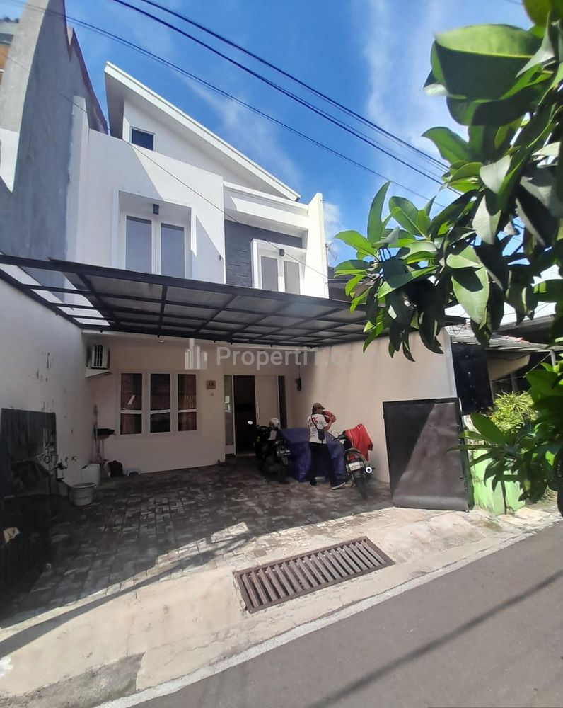 Tampak depan 