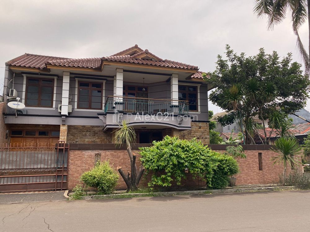 Dijual Rumah Hook di Jalan Utama di Pamulang Villa, Pd. Benda, Kec. Pamulang, Kota Tangerang Selatan