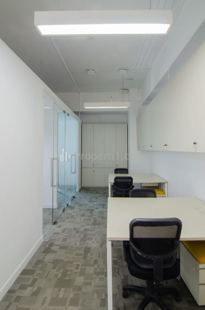 Dijual Office Space Fully Furnished di Menara 165 Simatupang, Jakarta Selatan