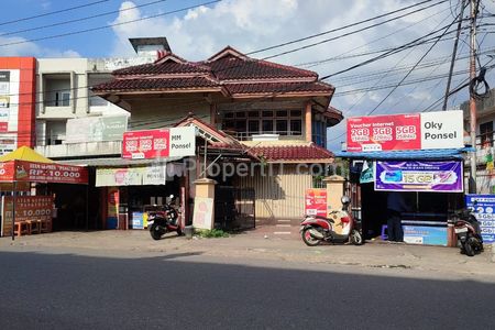 Disewakan Rumah di Tepi Jalan K H Wahid Hasyim Pontianak Kalimantan Barat