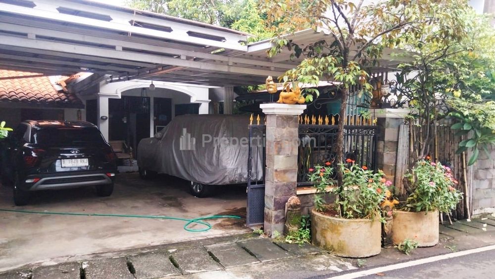 Dijual Rumah Lokasi Strategis di Setu, Cipayung, Jakarta Timur