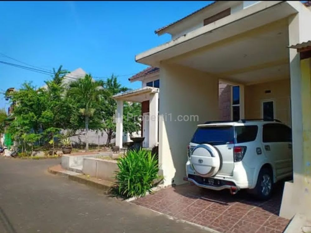 Dijual Rumah Siap Huni Hook 1,5 Lantai di Singosari, Malang, Jawa Timur