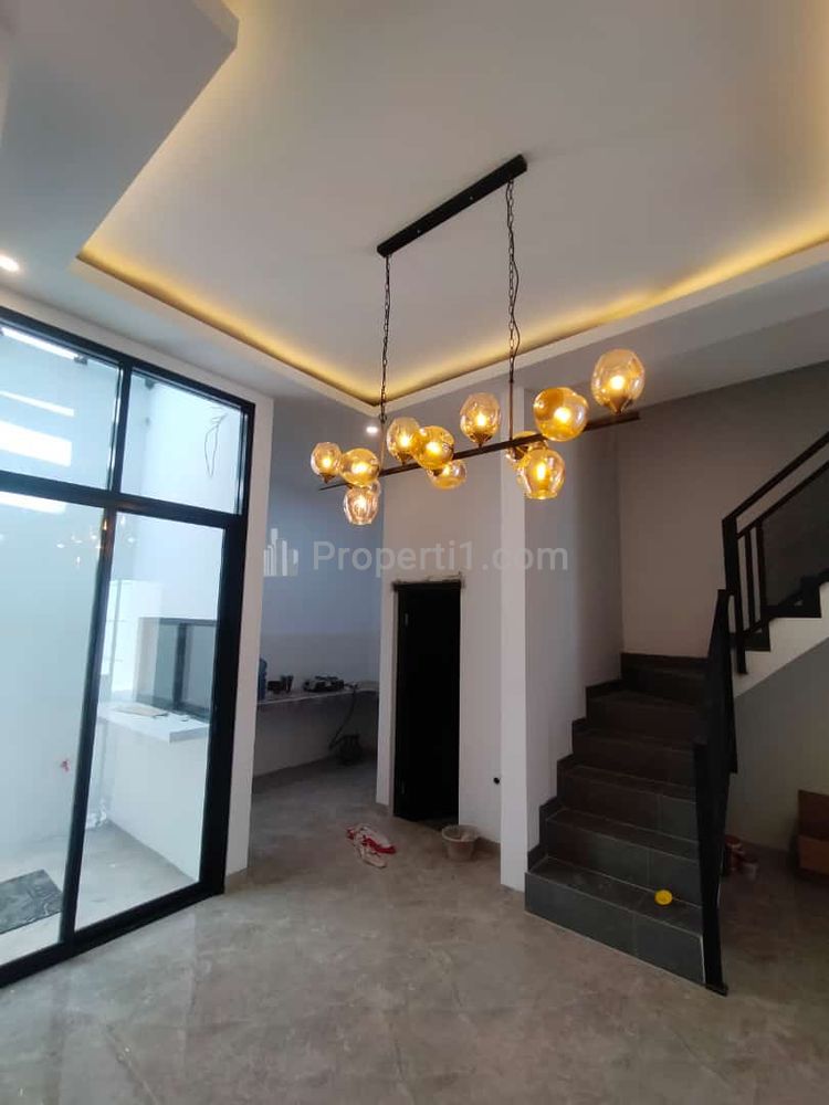 Dijual Rumah Lux Baru di Komplek Abadi Duren Sawit Jakarta Timur