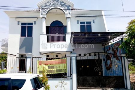 Jual Rumah Dua Lantai di Perum Wiguna Timur Kota Surabaya