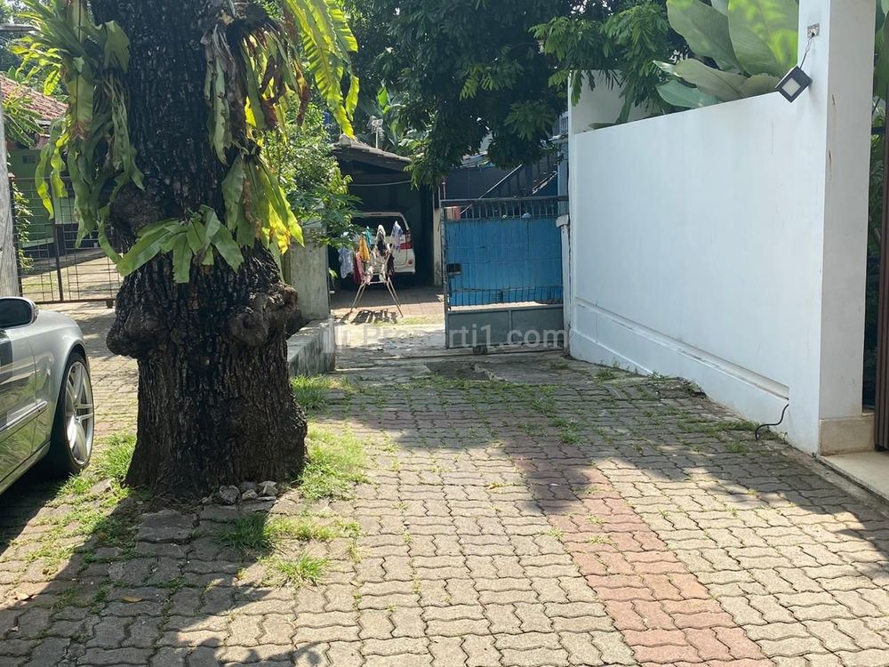 Jual Rumah (Hitung Tanah) di Kebayoran Baru, Jakarta Selatan
