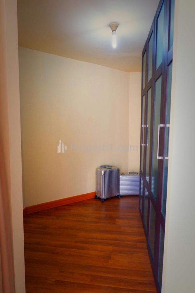 For Rent Apartment Taman Anggrek Residences – 3 + 1 Bedrooms Fully Furnished Best Price and View