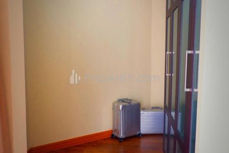 For Rent Apartment Taman Anggrek Residences – 3 + 1 Bedrooms Fully Furnished Best Price and View