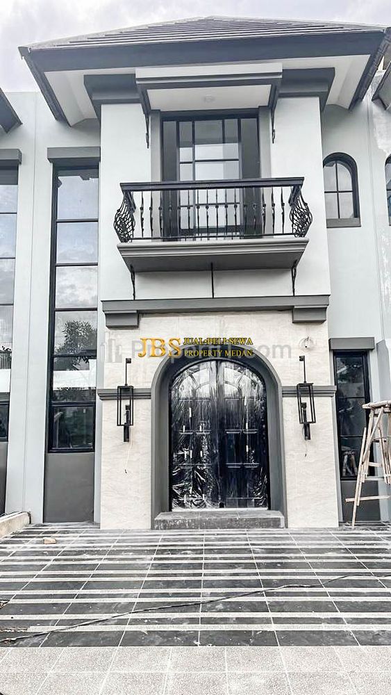 Dijual Rumah 2 Tingkat Siap Huni di Komplek Citraland Gama City Cluster Demsey Hill Type Windsor Medan