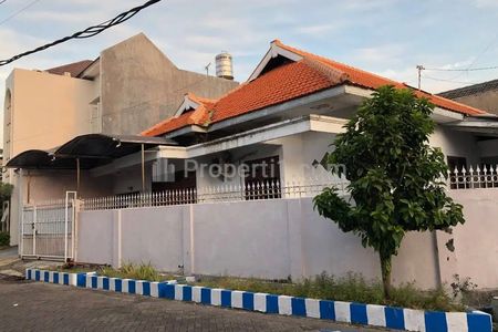 Jual Rumah Kutisari Indah Barat Posisi Hook Daerah Tenggilis, Surabaya